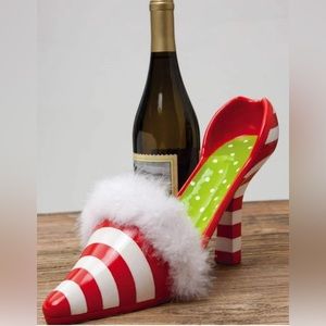 NWOT! Evergreen Candy Cane High Heel Faux Fir Trim Bottle Holder 12x4x7.75”